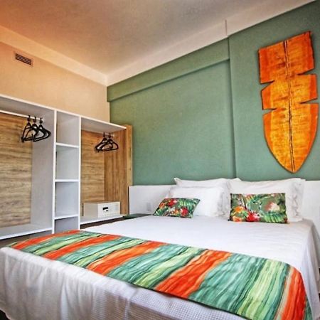 Hot Beach Suites Olimpia Exterior photo